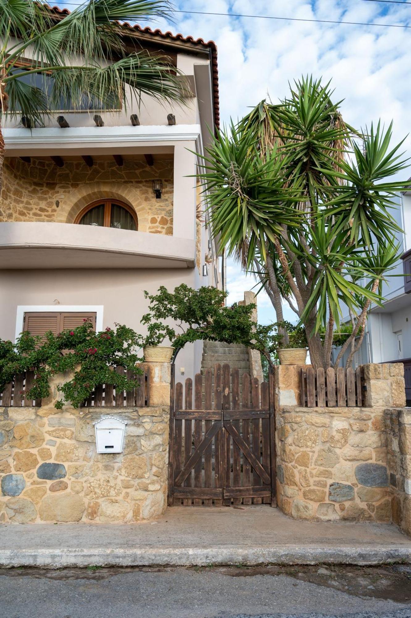 Natalia'S Apartment In Tavronitis 外观 照片
